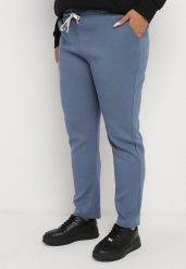 Niebieskie Dresowe Spodnie Joggery z Wysokim Stanem i Napisami Lerithelle. Niebieskie jeansy Born2be, l, bez wzorów, z dresówki, eleganckie, z podwyższonym stanem. Za 69.99 zł.