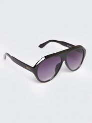 Okulary przeciwsłoneczne unisex czarne Aradi 906. Czarne okulary przeciwsłoneczne BIG STAR, bez wzorów, szklane. W wyprzedaży za 69.99 zł.