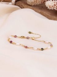 Pierres de Jade Pozłacana bransoletka z agatami i perłami rozmiar: onesize. Białe bransoletki Pierres de Jade, z agatem, pozłacane. Za 83.81 zł.