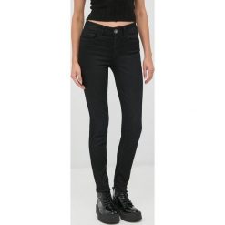 Liu Jo jeansy damskie high waist. Czarne jeansy Liu Jo, bez wzorów, z jeansu, z podwyższonym stanem. Za 709.99 zł.