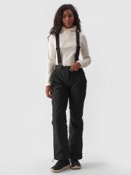 4F Spodnie narciarskie w kolorze czarnym rozmiar: XL. Czarne spodnie dresowe 4f, bez wzorów. Za 234.94 zł.