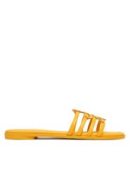 Tommy Hilfiger Klapki Th Script Flat Mule Lth FW0FW09368 Żółty. Żółte klapki Tommy Hilfiger, bez wzorów, ze skóry, bez obcasa, bez zapięcia. Za 409.99 zł.