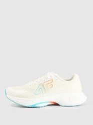 4F Buty do biegania Speed Runner damskie - białe 38. Białe buty do biegania 4f, bez wzorów, bez zapięcia, do biegania. Za 359.99 zł.