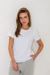 T-SHIRT INGA BIAŁY Z HAFTEM S - Flawless. Białe t-shirty sportowe Flawless, s, bez wzorów, z bawełny, bez ramiączek. Za 219.00 zł.