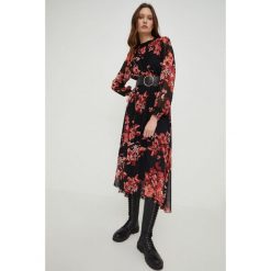 Answear Lab sukienka kolor czarny maxi rozkloszowana. Czarne sukienki Answear Lab, l, bez wzorów, z tkaniny, bez kołnierzyka, bez ramiączek, maxi, rozkloszowane. Za 249.99 zł.