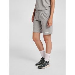 Spodenki bawełniane sportowe damskie Hummel Go Cotton Bermuda Shorts Woman. Szare szorty sportowe Hummel, bez wzorów, z bawełny, z standardowym stanem, do piłki ręcznej. Za 150.05 zł.