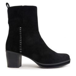 Botki Josef Seibel. Czarne botki Josef Seibel, bez wzorów, bez obcasa, na słupku, bez zapięcia. Za 649.99 zł.