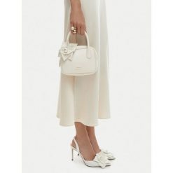 Torebka GINO ROSSI. Białe torebki klasyczne Gino Rossi, bez wzorów, klasyczne, bez dodatków. Za 279.99 zł.