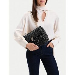 Torebka Eva Minge. Czarne torebki klasyczne Eva Minge, bez wzorów, klasyczne, bez dodatków. Za 279.99 zł.