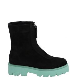 ZAMSZOWE BOTKI 4380654 BLAC-VER. Botki Venezia, bez wzorów, ze skóry, bez obcasa, bez zapięcia. Za 199.00 zł.