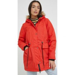 Noisy May parka damska kolor czerwony zimowa. Czerwone płaszcze Noisy May, na zimę, l, bez wzorów, bez kaptura. Za 279.99 zł.