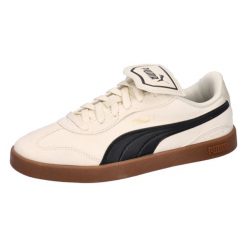Buty PUMA Club Azura SD Beżowe. Brązowe buty treningowe Puma, w ażurowe wzory, z gumy, bez zapięcia, do piłki nożnej. Za 338.60 zł.