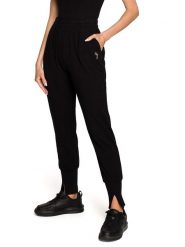 Made of emotion Spodnie dresowe w kolorze czarnym rozmiar: XL. Czarne spodnie dresowe Made Of Emotion, bez wzorów, z dresówki. Za 177.95 zł.