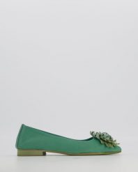 BALERINY Z OZDOBĄ CHANEL07 WAS AQU. Baleriny Venezia, z aplikacjami, ze skóry, bez obcasa, bez zapięcia. Za 479.00 zł.