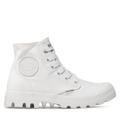 Trapery Palladium. Białe traperki Palladium, bez wzorów, bez obcasa, bez zapięcia. Za 359.99 zł.