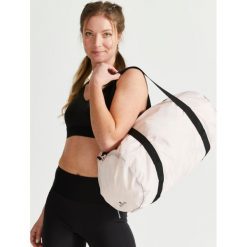 Torba fitness Domyos 30 l składana. Czerwone torby sportowe DOMYOS, bez wzorów. Za 19.99 zł.