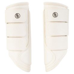 Zamknięte buty dla koni BR Equitation Majestic Mesh. Białe buty treningowe BR, bez wzorów, z meshu, bez zapięcia, do jazdy konnej. Za 234.00 zł.
