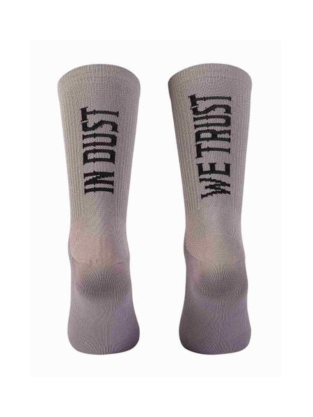Skarpety rowerowe NORTHWAVE In Dust We Trust Sock. Szare skarpetki Northwave, bez wzorów, z tkaniny. Za 39.00 zł.