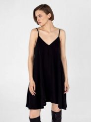 Basiclo Sukienka w kolorze czarnym rozmiar: XL. Czarne sukienki Basiclo, xl, bez wzorów, z lyocellu, z asymetrycznym kołnierzem, bez ramiączek, mini, asymetryczne. Za 106.13 zł.
