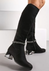 Czarne Kozaki z Imitacji Zamszu z Paskiem z Cyrkonii i Metalicznym Słupkiem Grettamia. Czarne kozaki Renee, na jesień, bez wzorów, klasyczne, bez obcasa, na obcasie, bez zapięcia. Za 124.99 zł.