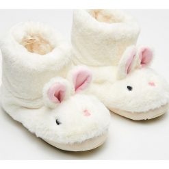 Ciepłe kapcie króliki - Kremowy. Kapcie marki Havaianas. W wyprzedaży za 39.99 zł.