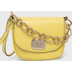 Red Valentino torebka kolor żółty. Żółte listonoszki Red Valentino, bez wzorów, bez dodatków. W wyprzedaży za 1,609.90 zł.