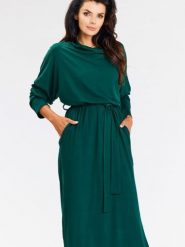 Sukienka Model A671 Bottle Green - awama. Zielone sukienki Awama, do pracy, l, bez wzorów, z dzianiny, biznesowe, bez kołnierzyka, plus size, bez ramiączek, midi, proste. Za 329.82 zł.