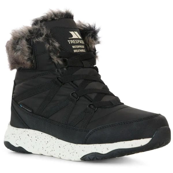 Trespass Kenna - Buty damskie czarne. Czarne buty trekkingowe Trespass, bez wzorów, z materiału, bez zapięcia, trekkingowe. Za 373.25 zł.
