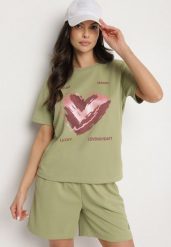 Jasnozielony T-shirt z Ozdobnym Nadrukiem Palithiela. Zielone t-shirty Born2be, l, bez wzorów, z jeansu, klasyczne, bez kołnierzyka, bez ramiączek. W wyprzedaży za 29.74 zł.