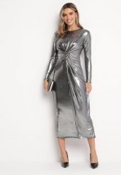 Srebrna Połyskująca Sukienka Maxi z Ozdobnym Węzłem Fabriana. Szare sukienki Born2be, s, bez wzorów, z tkaniny, eleganckie, bez kołnierzyka, bez ramiączek, maxi, dopasowane. W wyprzedaży za 80.49 zł.