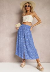 Niebieska Spódnica Maxi z Wiskozy w Kwiatowy Wzór o Rozkloszowanym Fasonie Skules. Niebieskie spódnice Renee, m, bez wzorów, z jeansu, eleganckie, maxi, koszulowe. W wyprzedaży za 63.99 zł.