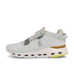 Damskie buty do biegania innowacyjny system sznurowania CLOUDNOVA WRAP. Białe buty do biegania On Running, bez wzorów, bez zapięcia, do biegania. Za 738.00 zł.