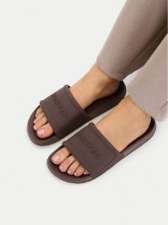 Hunter Klapki CEO-3C048 Brązowy. Brązowe klapki Hunter, bez wzorów, z syntetyku, bez obcasa, bez zapięcia. Za 119.99 zł.