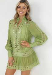 Zielona Pudełkowa Tunika z Koronką i Długim Rękawem Ahrar. Zielone sukienki Born2be, bez wzorów, z koronki, bez kołnierzyka, bez ramiączek. Za 149.99 zł.