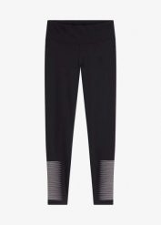 Wygodne legginsy sportowe, szybkoschnące. Czarne legginsy bonprix, bez wzorów, z materiału, sportowe. Za 124.99 zł.