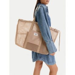Torebka Guess Jeans. Brązowe shopper bag Guess Jeans, z aplikacjami, z jeansu, bez dodatków. Za 159.99 zł.
