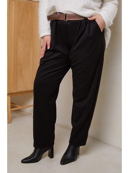 Curvy Lady Spodnie chino w kolorze czarnym rozmiar: 40/42. Czarne chinosy Curvy Lady, bez wzorów, z tkaniny, klasyczne, z standardowym stanem. Za 87.61 zł.