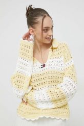 Tommy Jeans sweter bawełniany kolor żółty ciepły. Żółte swetry Tommy Jeans, m, bez wzorów, z bawełny, bez ramiączek. Za 489.99 zł.