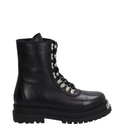SKÓRZANE BOTKI 05487 LEAT BLACK. Czarne botki Venezia, bez wzorów, ze skóry, bez obcasa, bez zapięcia. Za 239.00 zł.