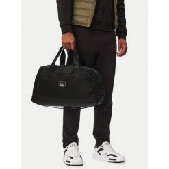 Torba sportowa EA7 Emporio Armani. Czarne torby sportowe EA7 Emporio Armani, bez wzorów. Za 414.99 zł.