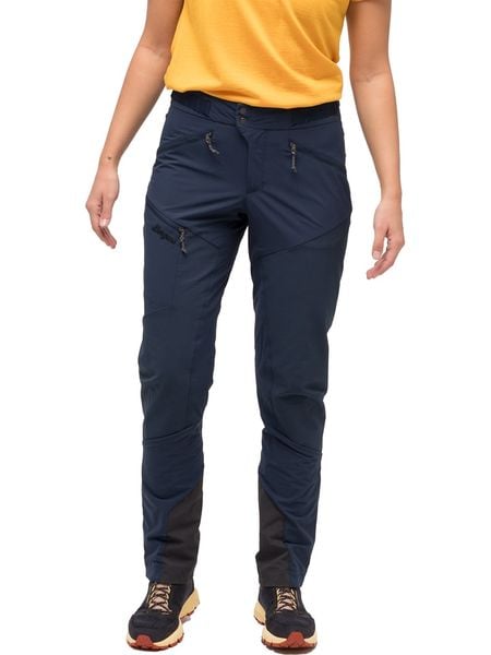 Bergans Spodnie softshellowe "Tind" w kolorze granatowym rozmiar: 36. Niebieskie spodnie dresowe Bergans, bez wzorów, z syntetyku. Za 337.41 zł.