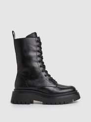 Pepe Jeans FOOTWEAR Botki "Queen Bet" w kolorze czarnym rozmiar: 40. Czarne botki Pepe Jeans FOOTWEAR, bez wzorów, z jeansu, bez obcasa, bez zapięcia. Za 272.15 zł.