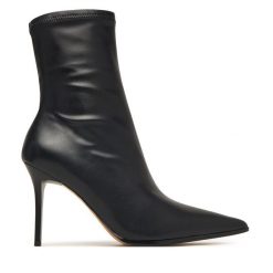 Botki Aldo. Czarne botki Aldo, bez wzorów, bez obcasa, na szpilce, bez zapięcia. Za 509.99 zł.