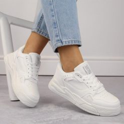 Buty sportowe białe Big Star NN274667. Białe buty sportowe lifestyle BIG STAR, bez wzorów, ze skóry ekologicznej, bez zapięcia. Za 219.99 zł.