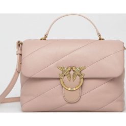 Pinko torebka skórzana kolor różowy. Czerwone listonoszki Pinko, bez wzorów, pikowane, bez dodatków. Za 1,689.90 zł.