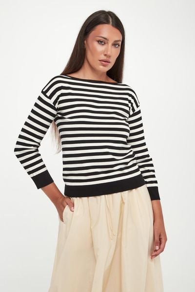 Sweter damski Stecca WEEKEND MAX MARA. Swetry Weekend Max Mara, l, bez wzorów, bez ramiączek. Za 839.00 zł.
