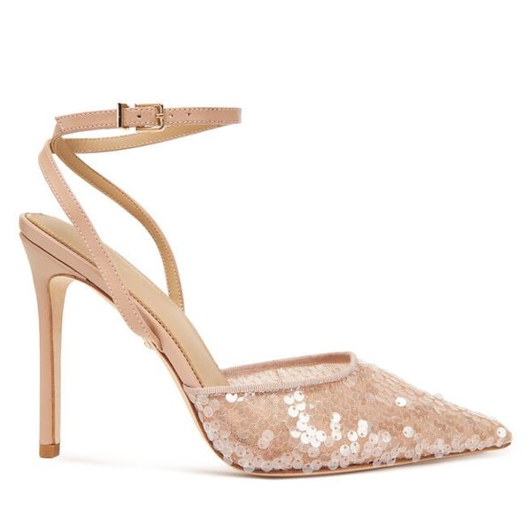 Szpilki Marciano Guess. Brązowe szpilki Marciano Guess, z aplikacjami, bez obcasa, na szpilce, bez zapięcia. Za 579.99 zł.