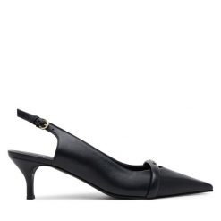 Czółenka Furla. Czarne czółenka Furla, bez wzorów, bez obcasa, bez zapięcia. Za 799.99 zł.
