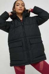 Champion kurtka damska kolor czarny zimowa oversize. Czarne kurtki Champion, na zimę, l, bez wzorów, z puchu, bez kaptura. W wyprzedaży za 614.99 zł.