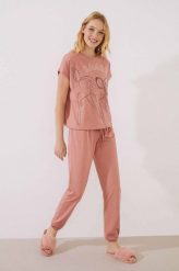 Women'secret piżama Disney damska kolor różowy 3135194. Czerwone piżamy women'secret, l, bez wzorów, bez kołnierzyka, bez ramiączek, krótkie. Za 159.99 zł.